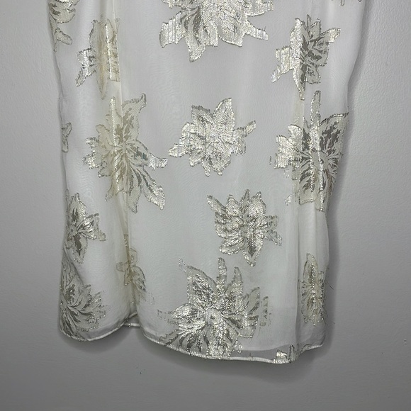 White House Black Market Size S White Metallic Gold Floral Sleeveless Silk Top - Picture 10 of 12
